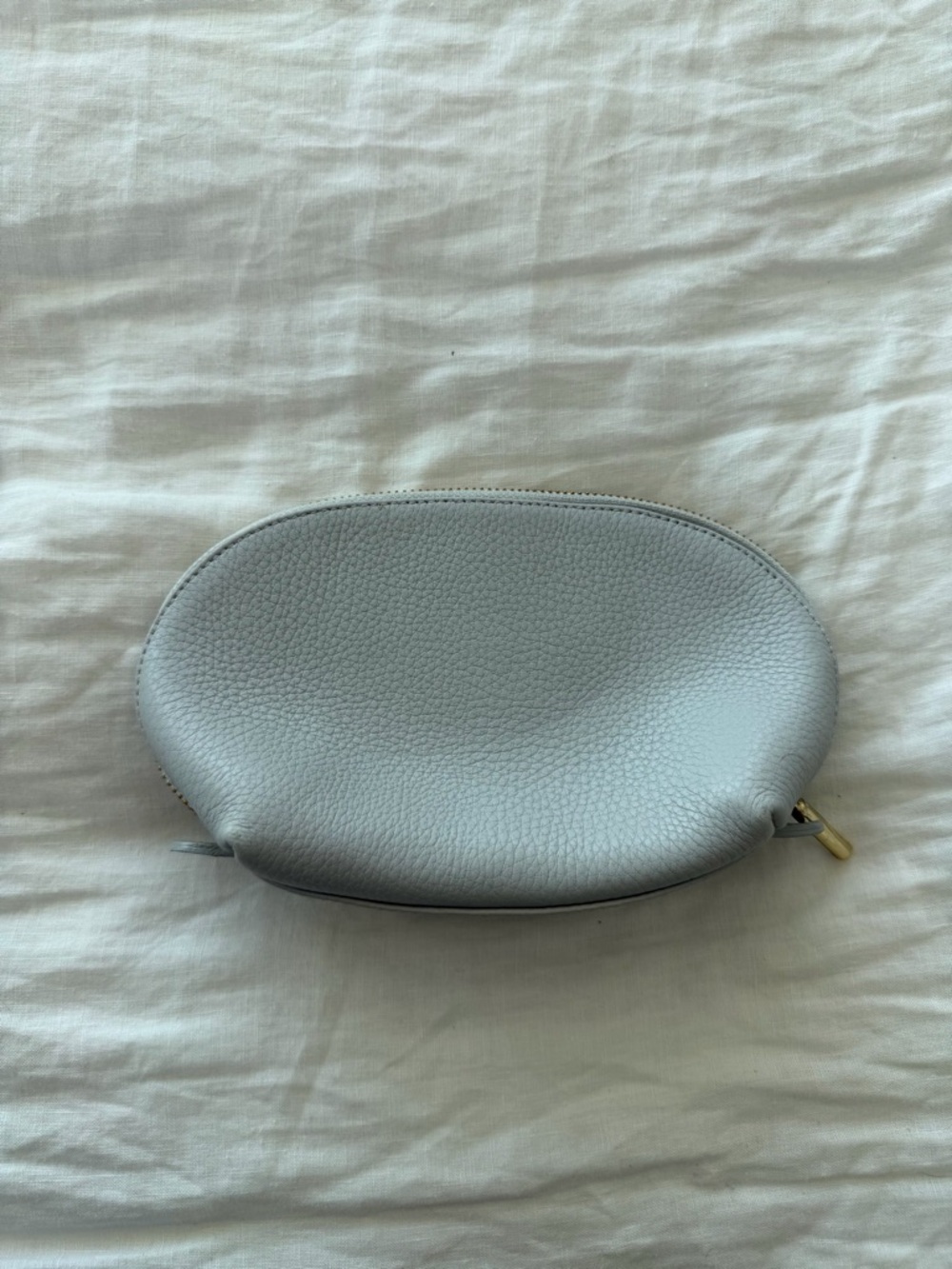 Cuyana Leather Cosmetic Pouch - Light Gray